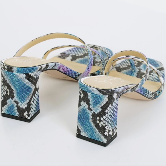 Jessica Simpson Block Heel Sandal - Picture 11 of 11